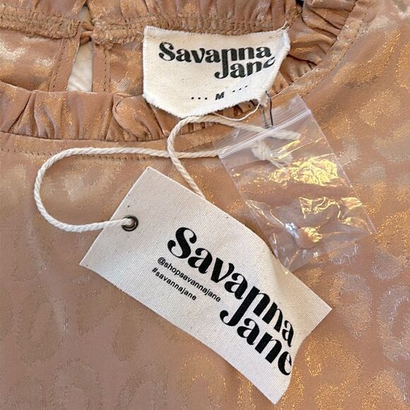 NWT Savanna Jane Satin Gold Leopard Popover Ruffle Neck Blouse Sz Medium - Picture 8 of 9